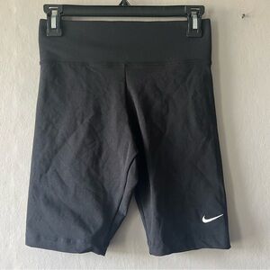 Nike Black Sportswear Biker Shorts Size Small